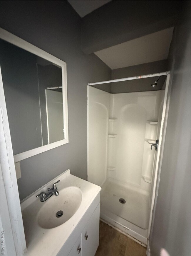 Building Photo - 60 Carroll St