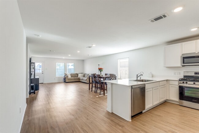 Building Photo - 22835 Prairie Dog Rd