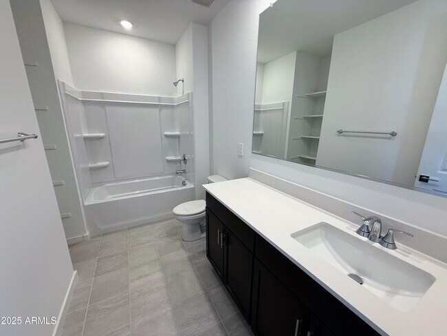 Building Photo - 4164 W Yolanda Ln