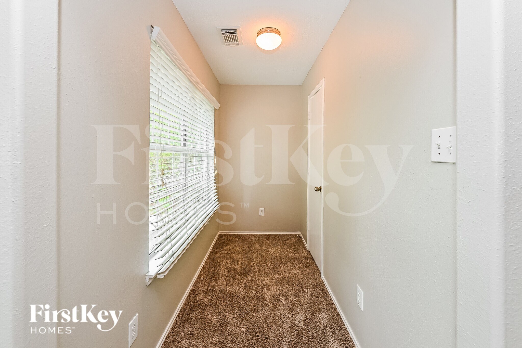 Building Photo - 4435 Sprangletop Ave