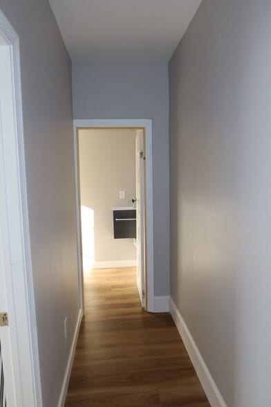 Unit 2 Hallway - 16 Benton St