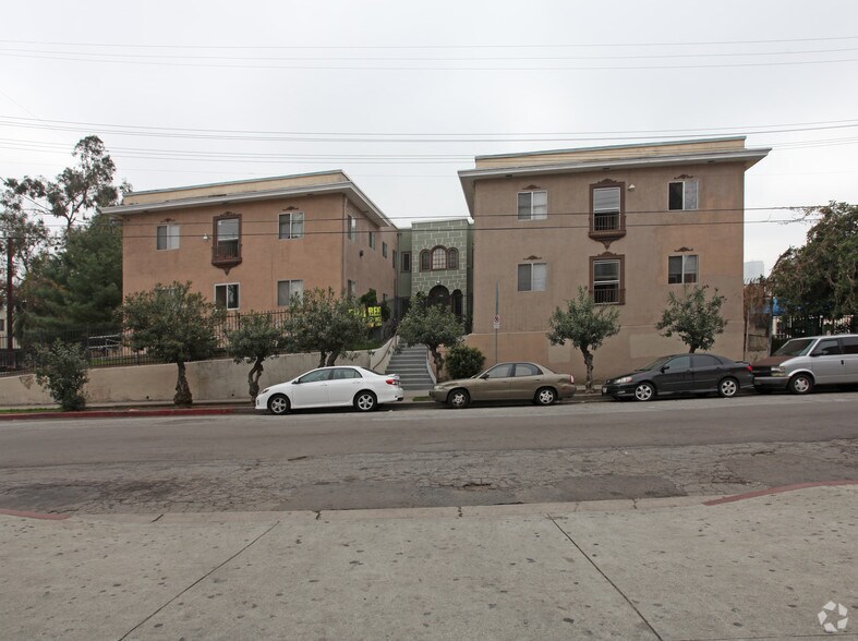 Building Photo - &quot;Loma Lake Apartments&quot;- Loma Lak...