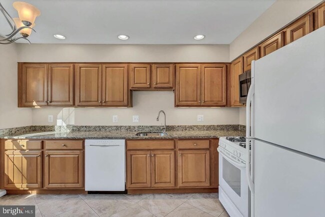 Building Photo - 12228 Grassy Hill Ct