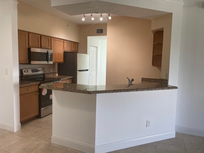 Building Photo - 9905 Baywinds Blvd