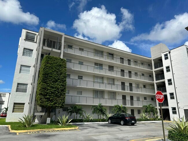 Building Photo - 14165 SW 87th St