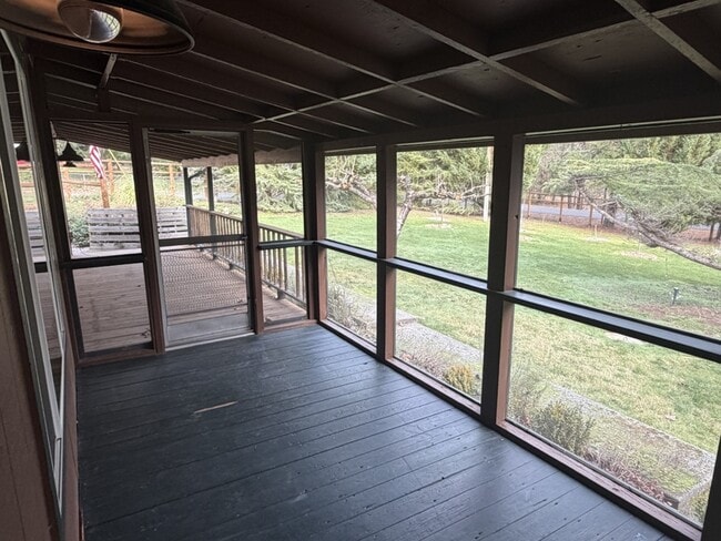 Building Photo - 7429 W Evans Creek Rd