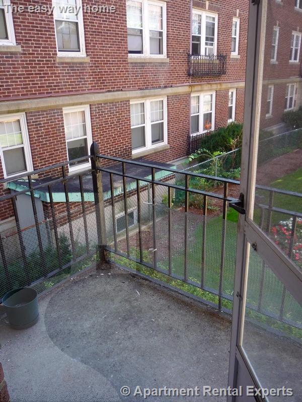 Building Photo - 163 Summer St