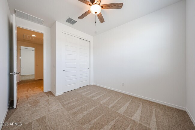 Building Photo - 17270 W Saddle Horn Trl