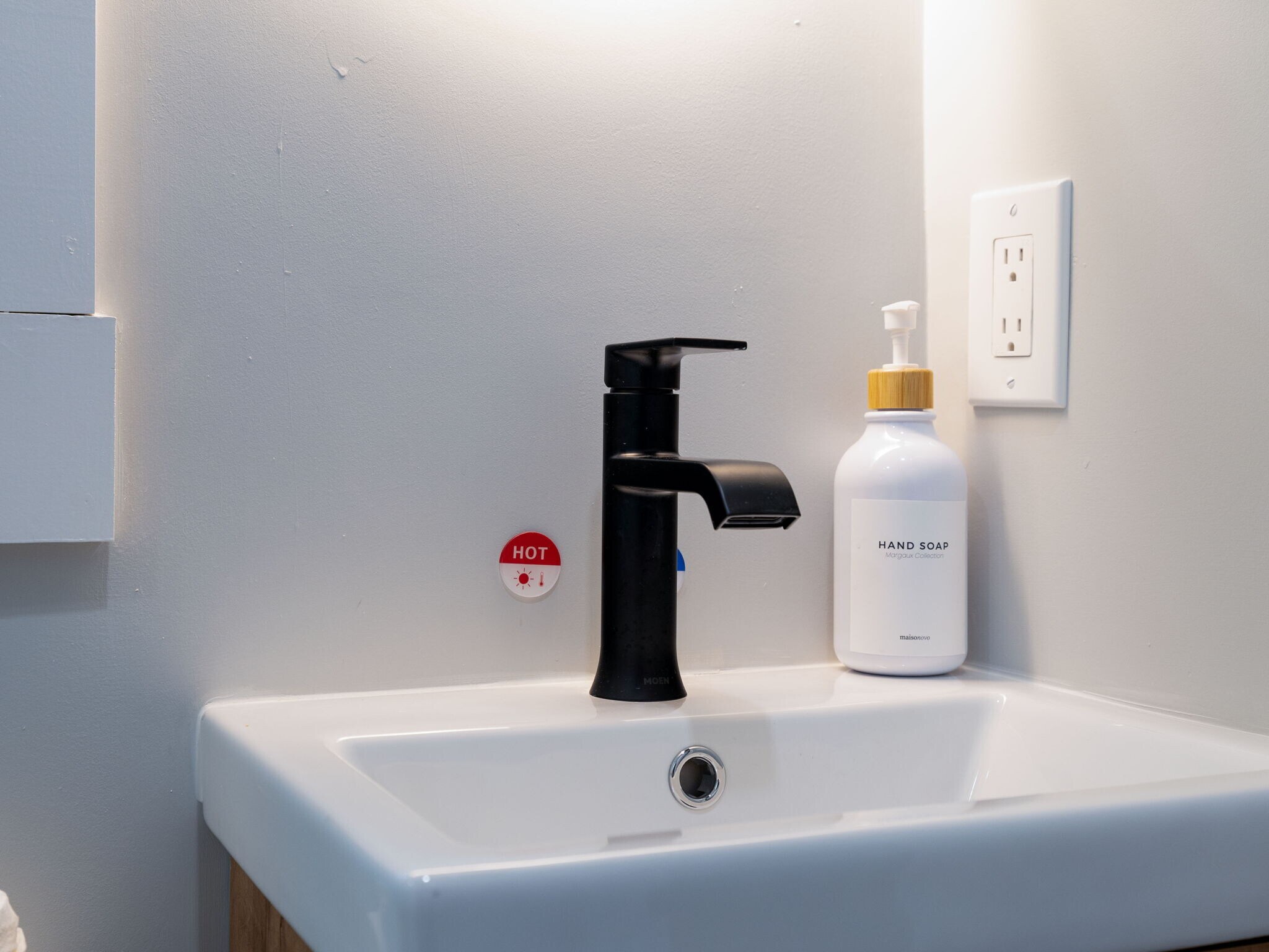 Building Photo - 1212 Broadway