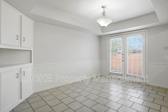 Building Photo - 2033 Teton Pl
