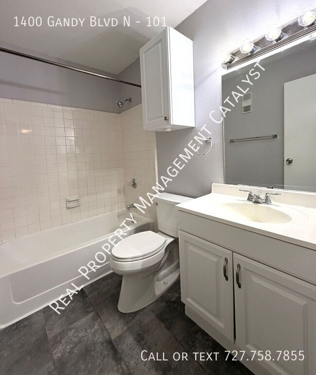 Building Photo - 1400 Gandy Blvd N