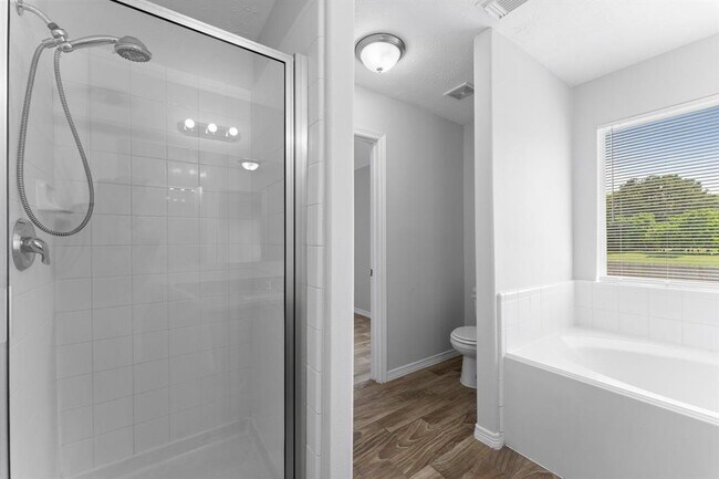 Building Photo - 5041 Willow Point Dr