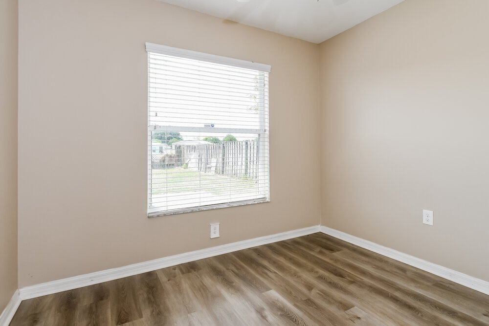 Building Photo - 1940 Villa Angelo Blvd