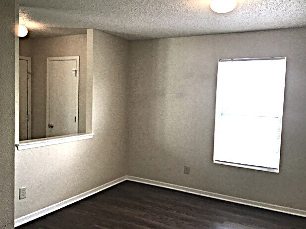 Building Photo - 14438 Banister Dr