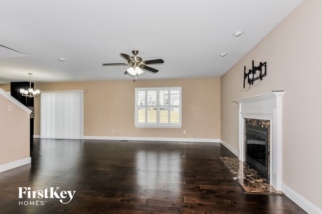 Building Photo - 678 Lost Canyon Blvd