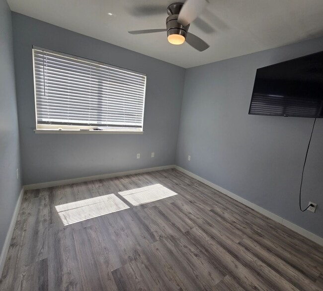 Building Photo - Unfurnished 3/2 Kamalani Condo