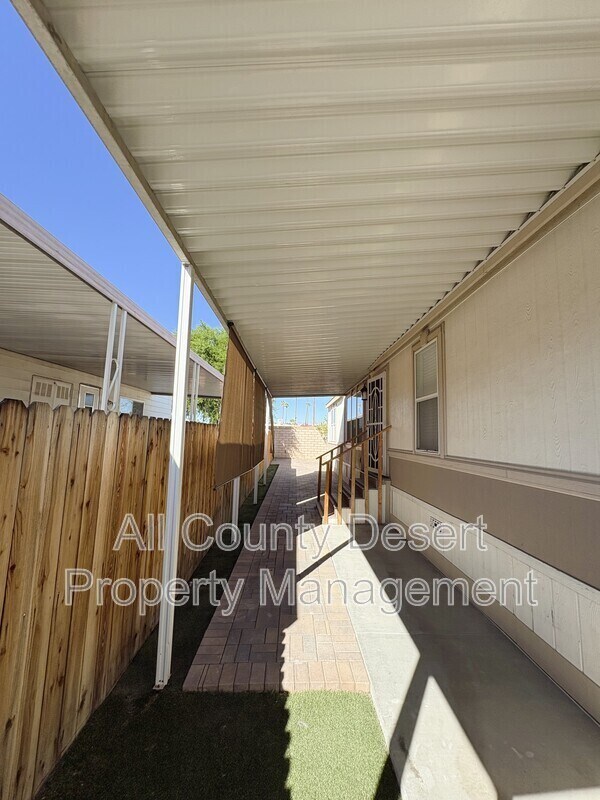 Building Photo - 43155 Portola Ave