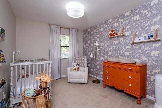 Building Photo - 1720 Jennifer Dr