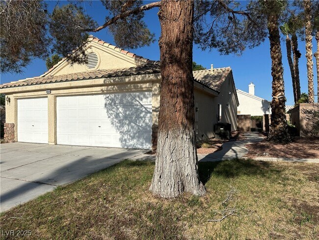 Building Photo - 2854 Cordillera Dr