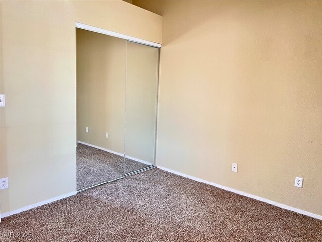 Building Photo - 837 Brahma Ln