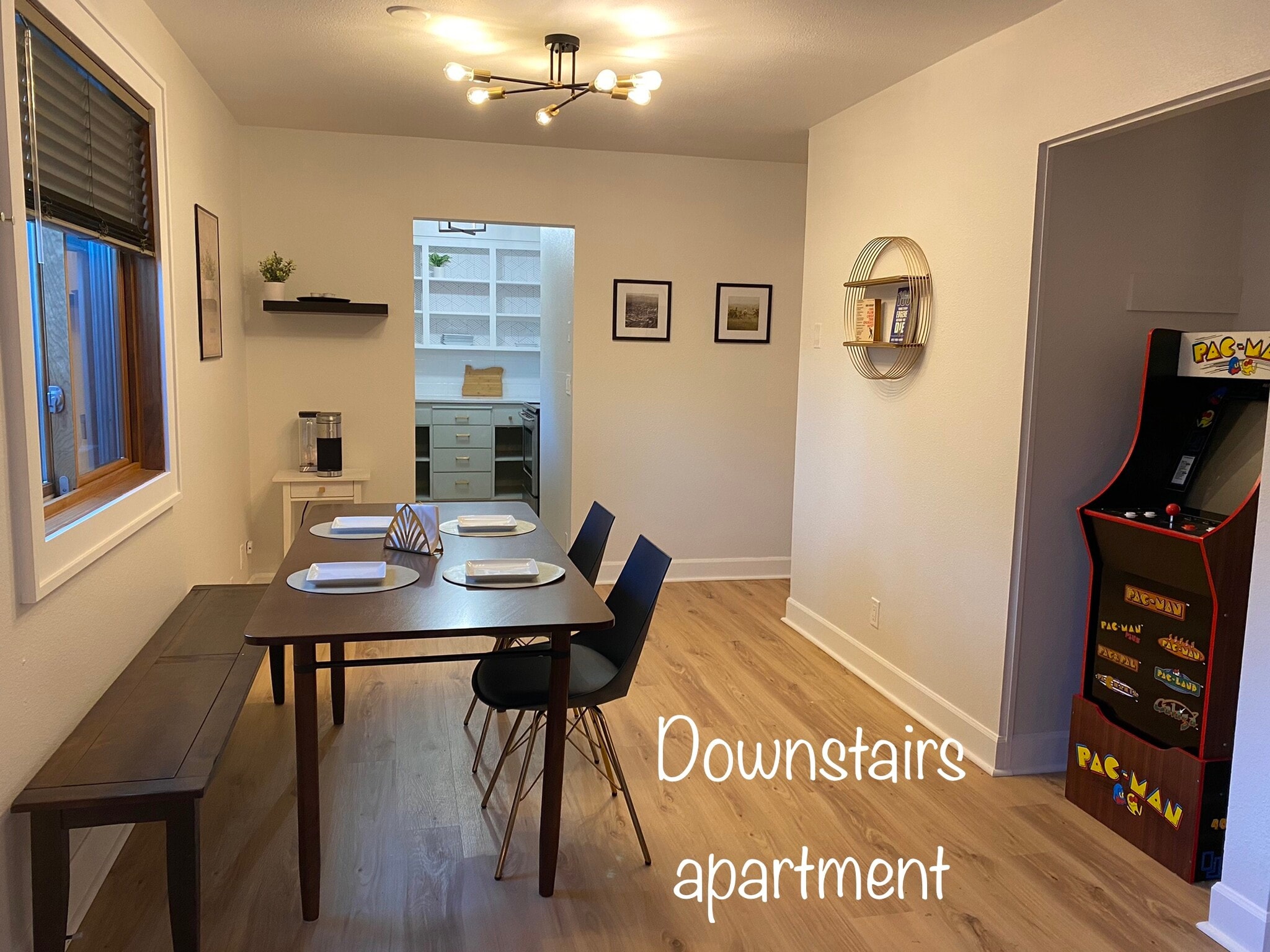 Building Photo - 210 E 3rd Ave