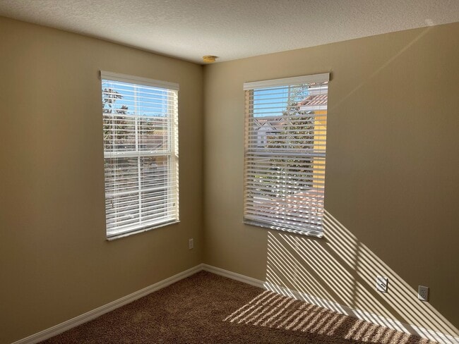 Building Photo - 5114 Fiorella Ln