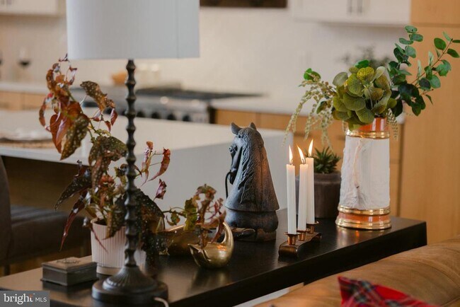 Building Photo - 13230 Falls Rd