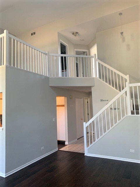 Building Photo - 204 N Cathy Ln