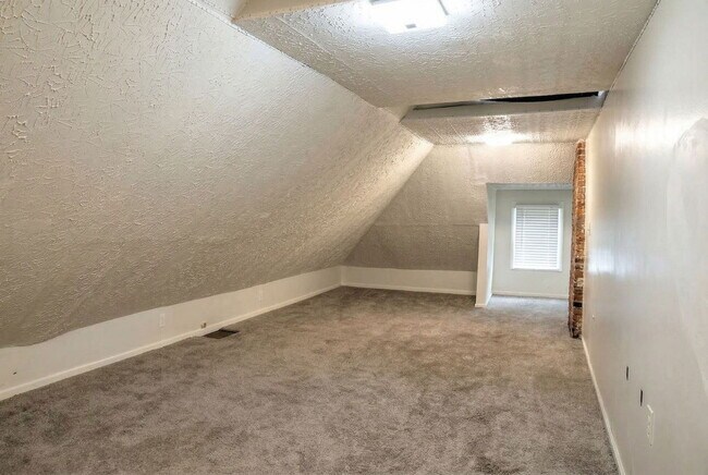 Building Photo - 72 Euclid Ave