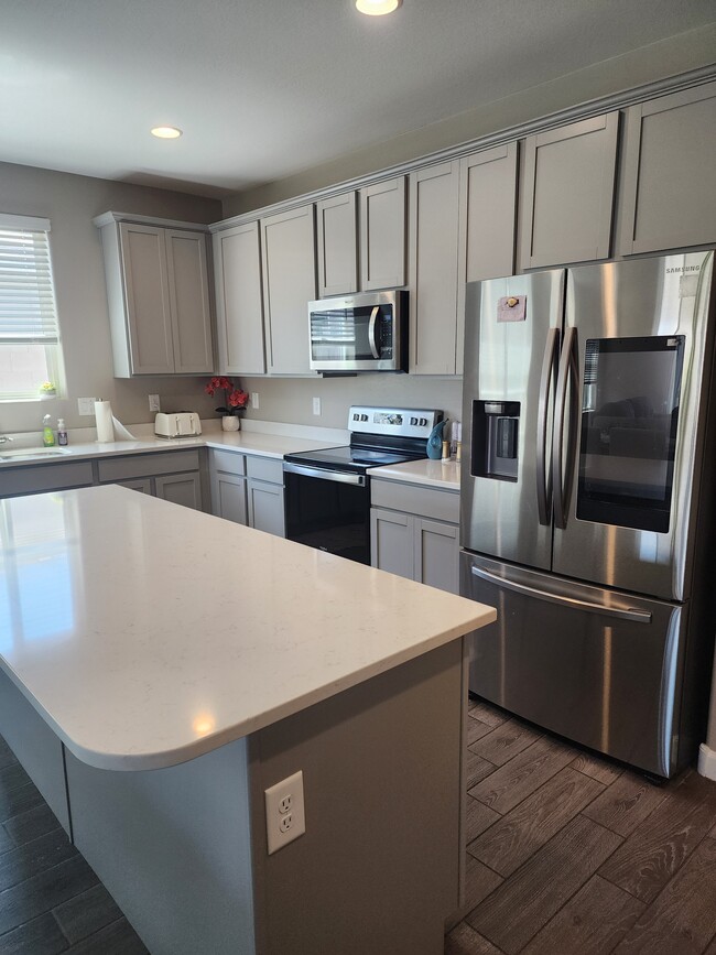 Kitchen - 4324 W Desert Ln