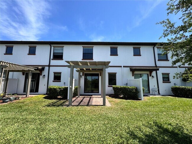 Building Photo - 1252 Royal St. George Blvd