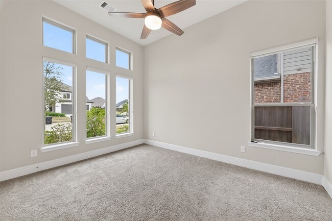 Building Photo - 3123 Lantana Trl