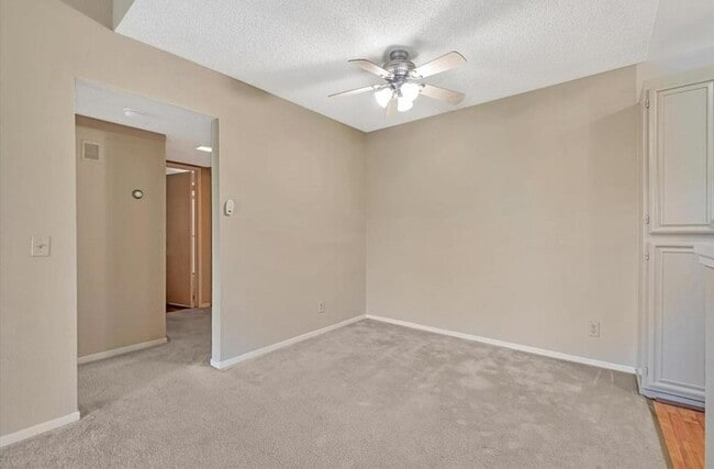 Building Photo - Cozy Penthouse Condo in Gated Community with Pools & In-Unit Laundry