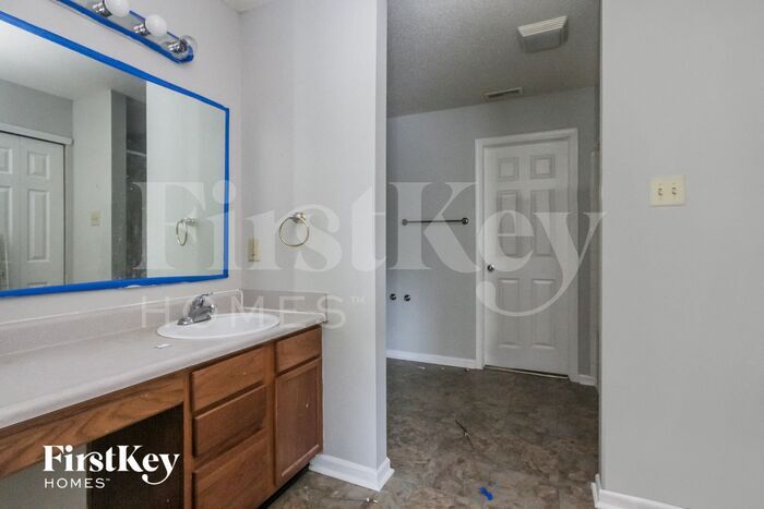 Building Photo - 9151 Amberleigh Dr