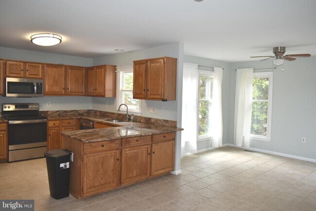 Building Photo - 46336 Haven Terrace