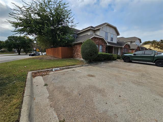 Building Photo - 611 Oriole Blvd