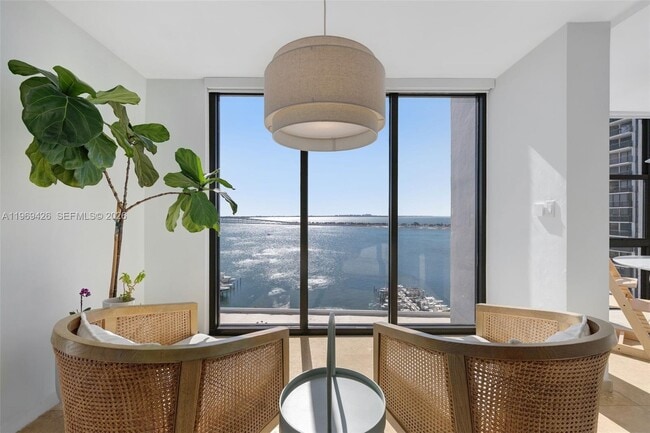 Building Photo - 1915 Brickell Ave