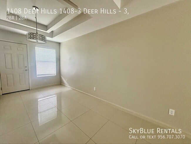 Building Photo - 1408 Deer Hls