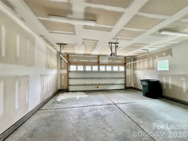 Building Photo - 8116 Ramsburg Dr