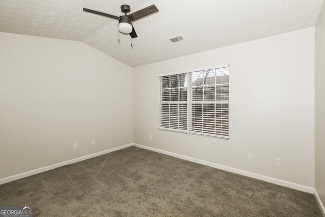 Building Photo - 9555 Fairway Turn