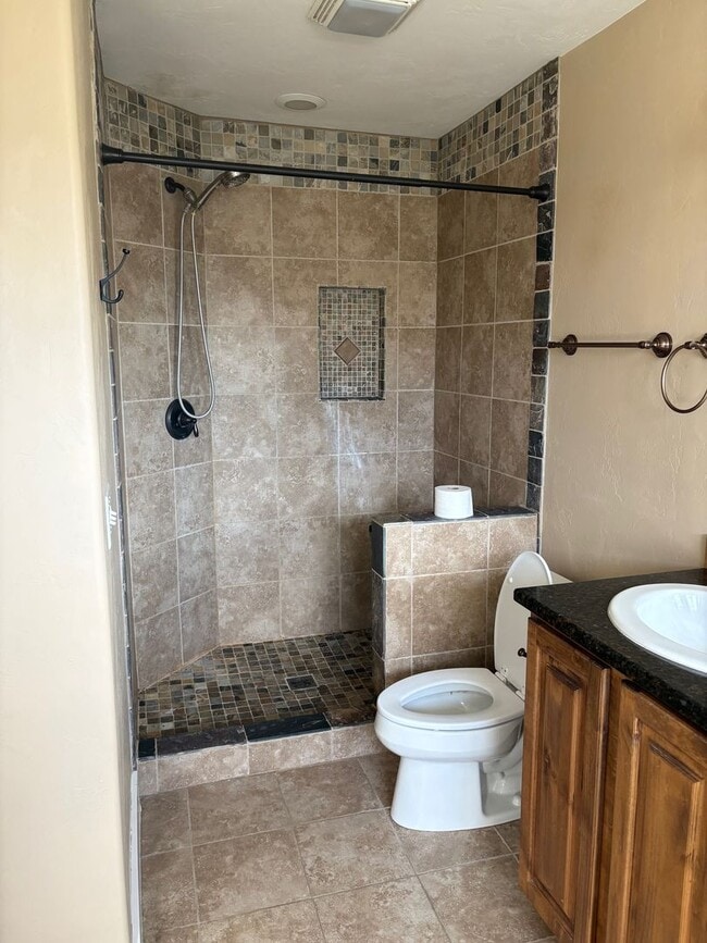 Building Photo - Spacious 4BR in Meadow Creek – Fenced Yard, Bonus Room, Near Trails - Southside of Bozeman!