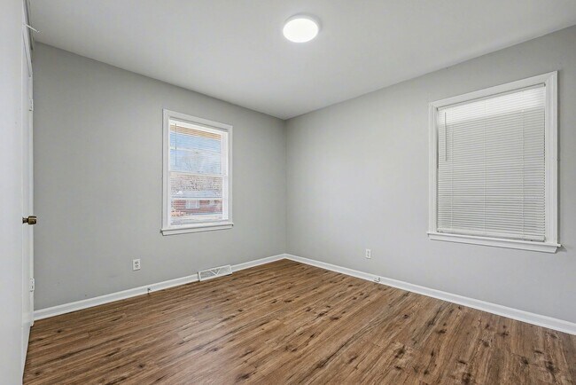 Building Photo - Stunning 3 bedroom 1 bath Home For Rent