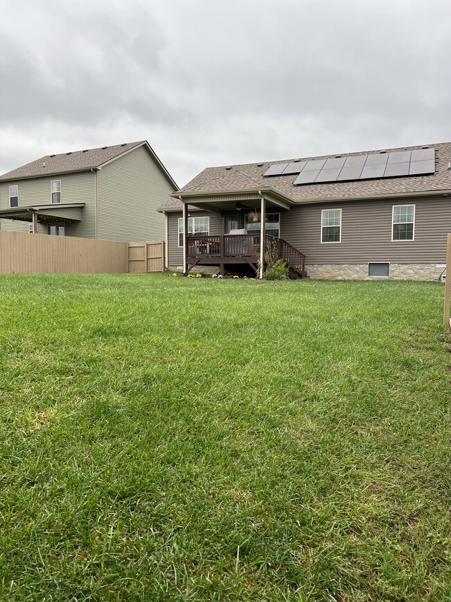 Large fenced in back yard and deck - 2053 Jackie Lorraine Dr