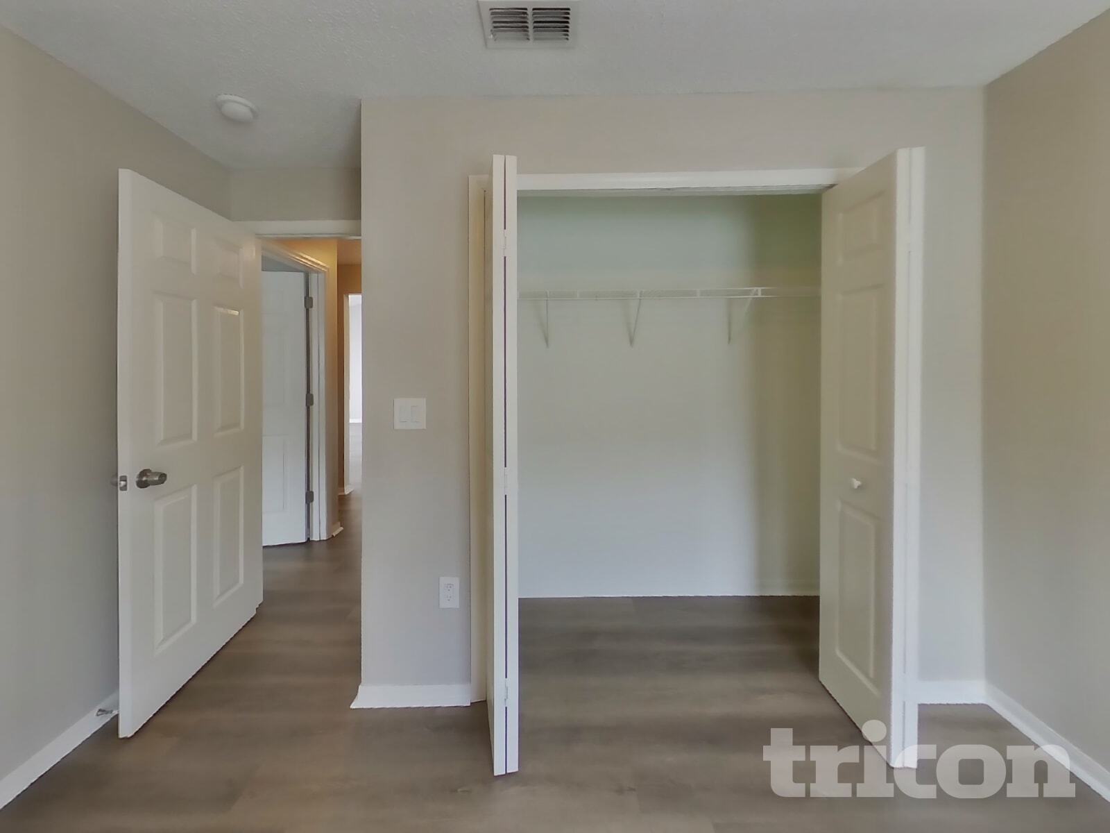 Building Photo - 1044 Darlington Ct