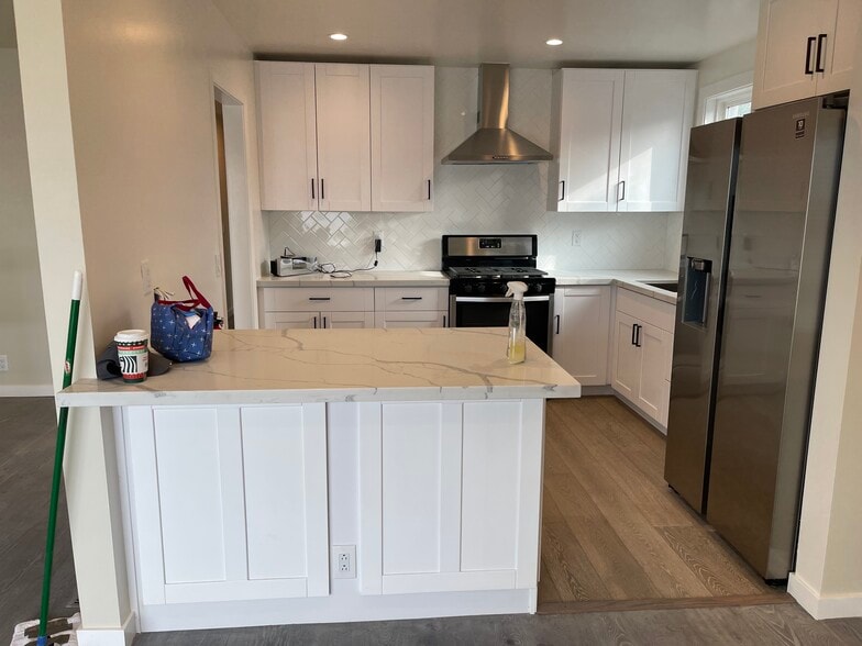 Building Photo - 85 Longview Dr