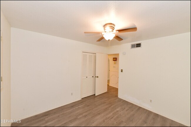Building Photo - 3606 Colville Dr