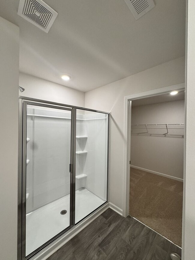 Building Photo - ***** $200 OFF FIRST MONTH RENT *****