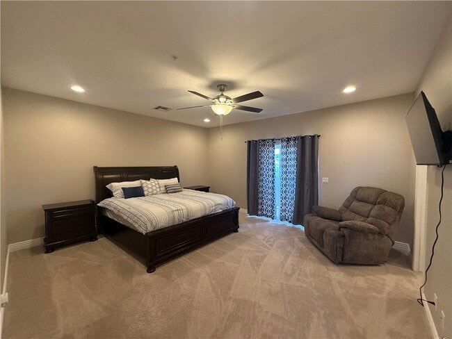 Building Photo - 3289 Tierra del Sol Dr