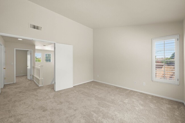Building Photo - 3916 Promenade Way