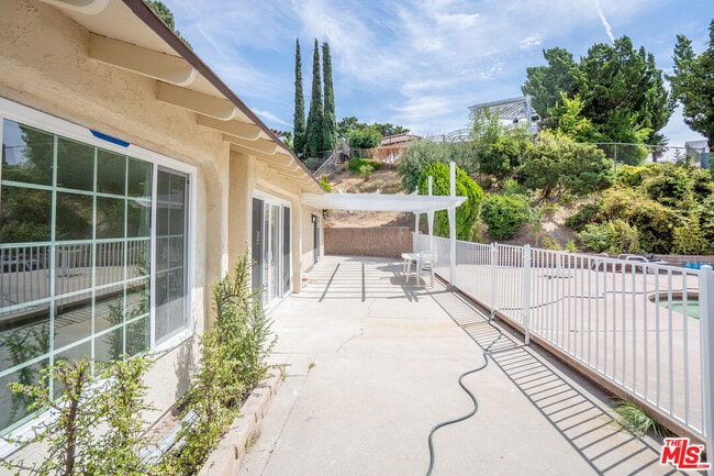 Building Photo - 17440 Fraser Pl